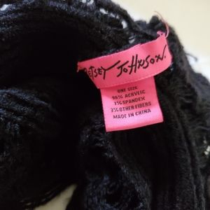 Betsey Johnson black crochet style scarf